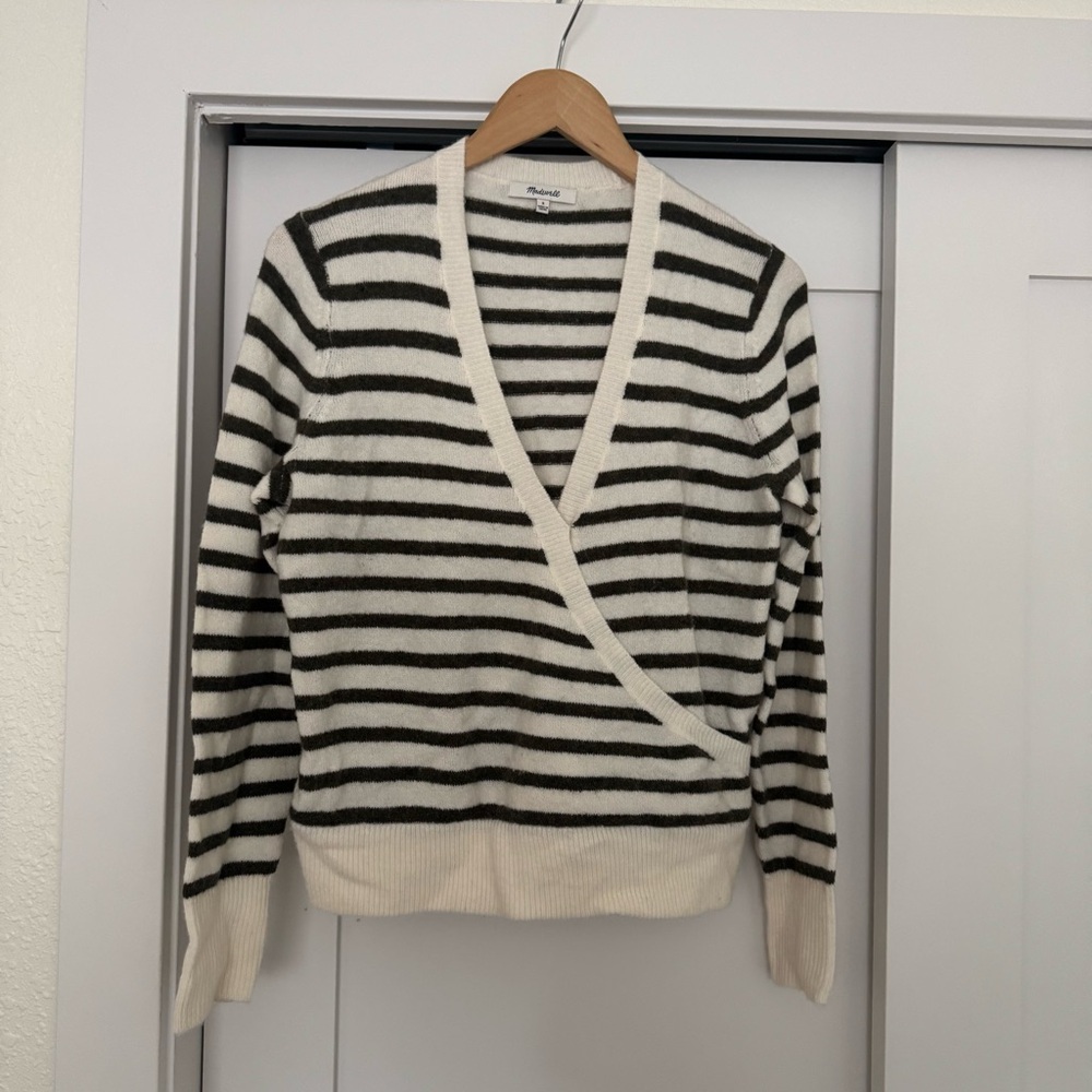 Madewell Striped Wool Sweater Size Small‎